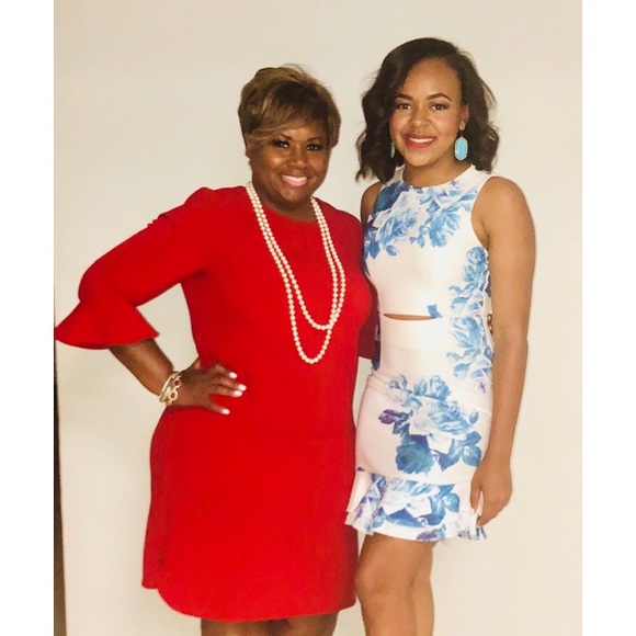 Meet your Posh Ambassador, Areda! - Picture 2 of 7